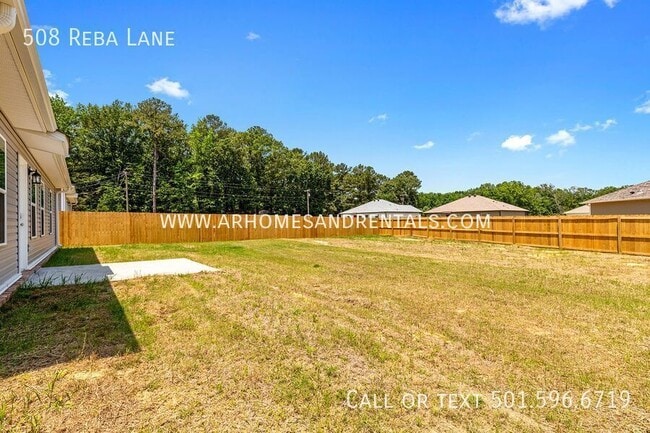 Building Photo - 508 Reba Ln