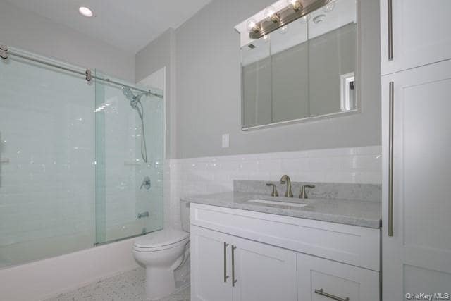 Building Photo - 1 Charles Pond Dr