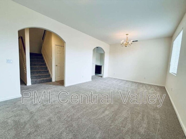 Building Photo - 2125 Carson Oak Ct