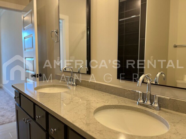Building Photo - Home for rent in Hoover!!! Available to View Now!