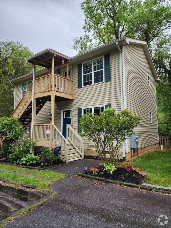 Building Photo - Arden Rental