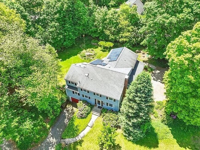 Building Photo - 37 Eastview Rd