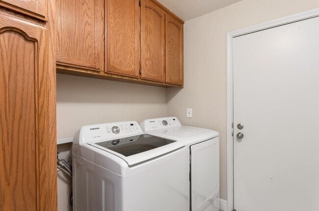 Building Photo - 7529 Ryland Ct