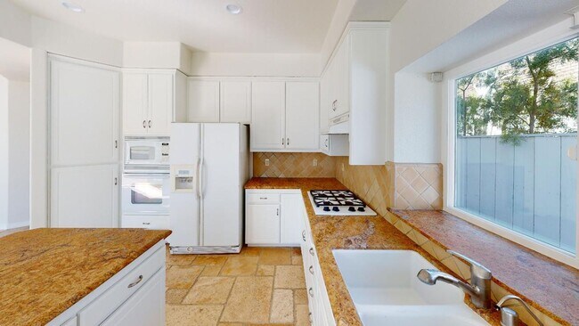 Building Photo - 4655 Snapdragon Way