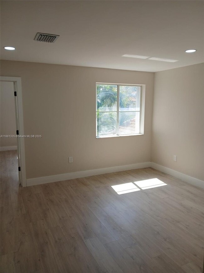 Building Photo - 1065 River Birch St