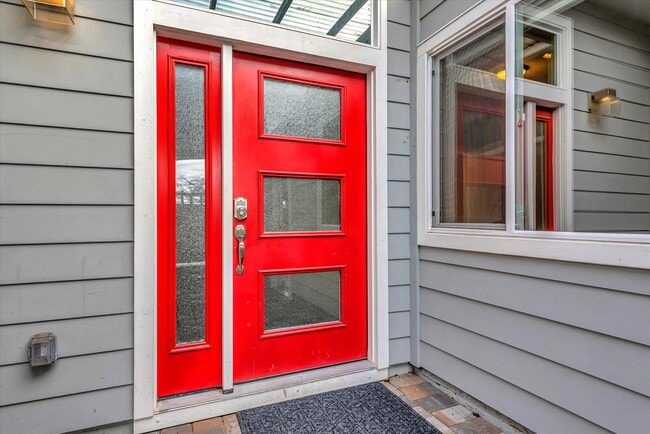 Building Photo - Modern Elegance & Effortless Style l 4BR Santa Clara Home