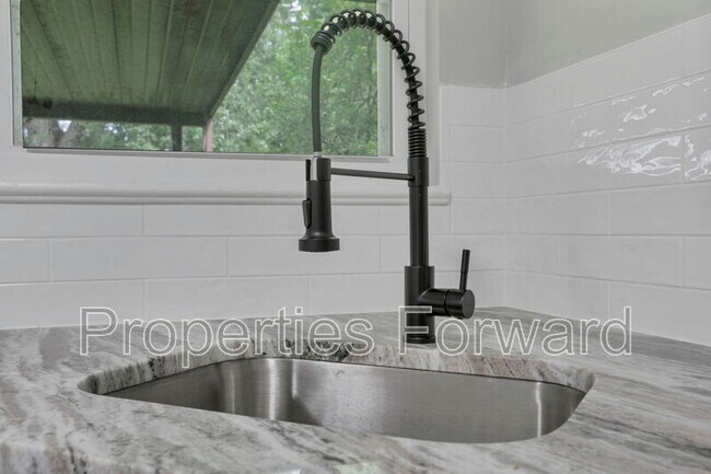 Building Photo - 1663 Haft Dr