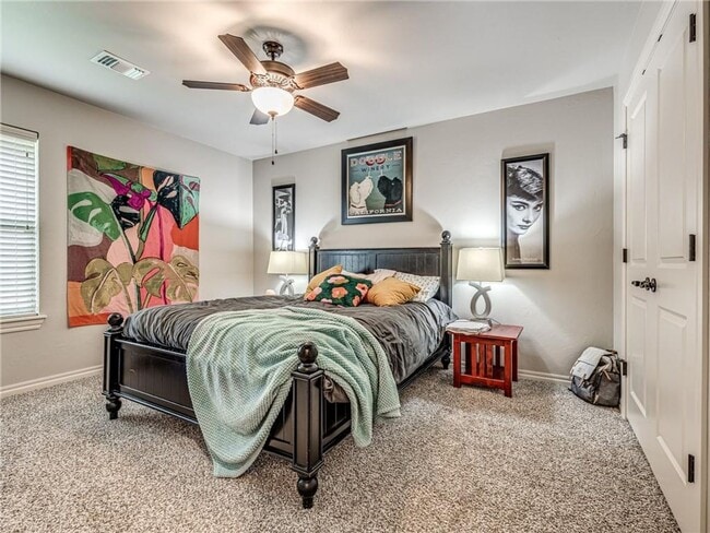 Building Photo - Beautiful home in Kelly Lake Estates + 4 bedrooms + 3 full bathrooms