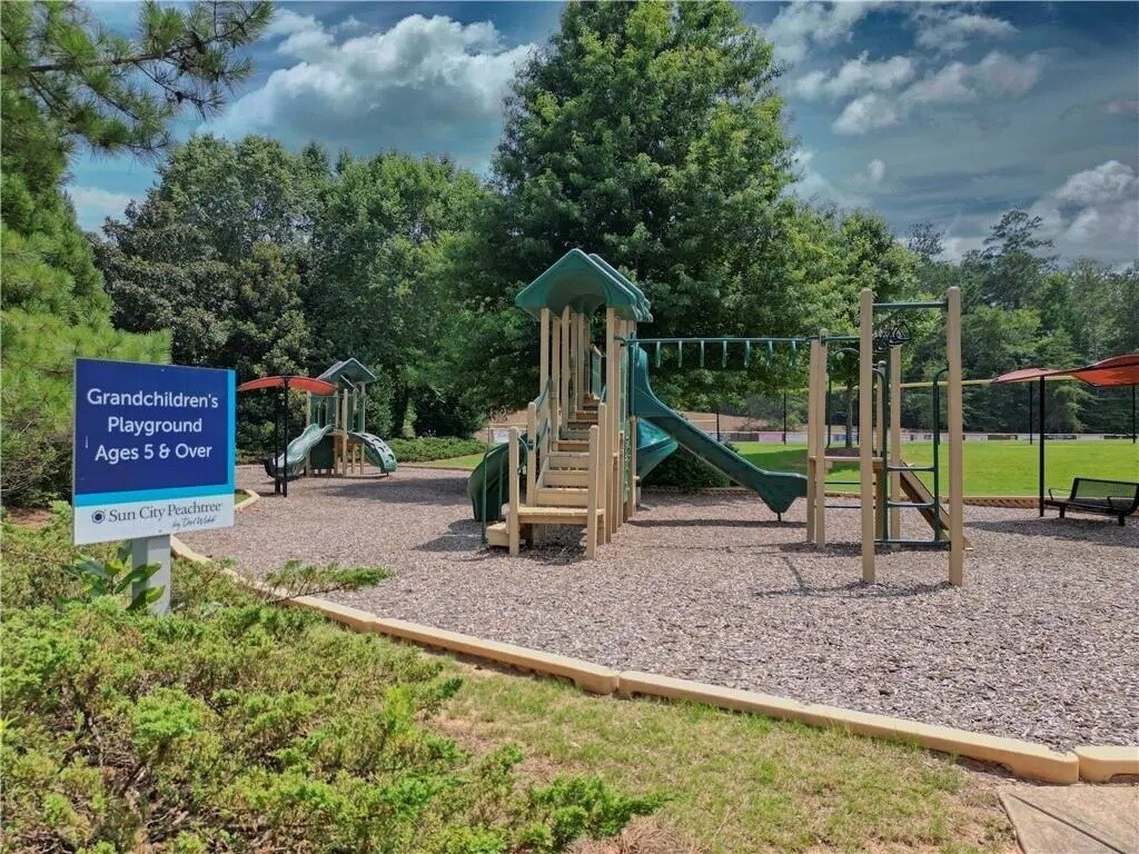 Playgrounds - 610 Larch Looper Dr