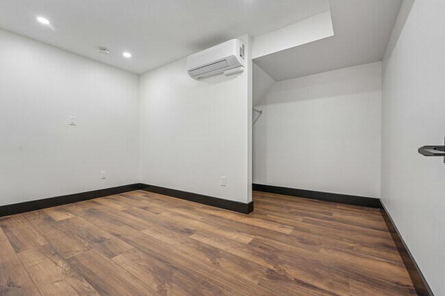 Building Photo - 65 Hackensack Plank Rd