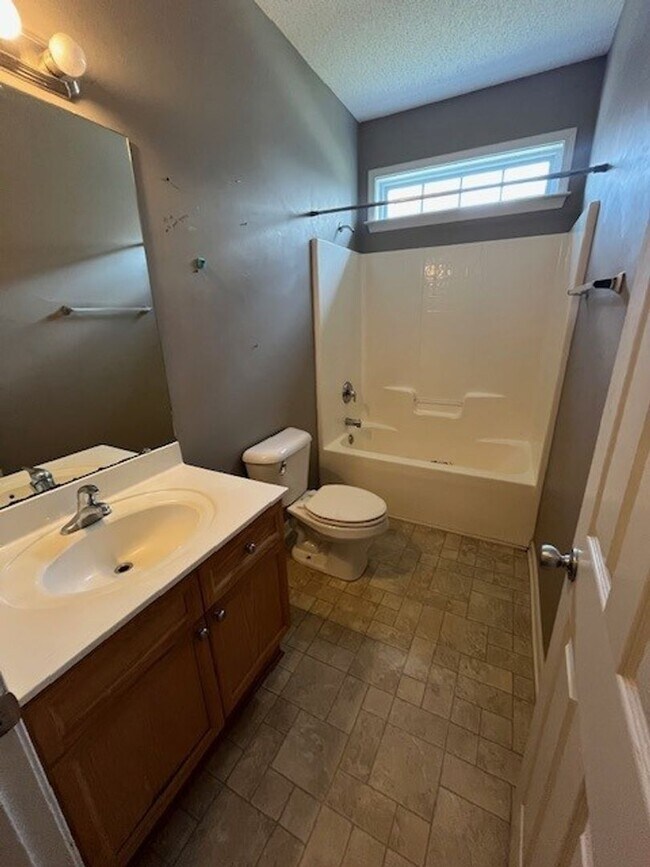 Building Photo - Charming 3-bedroom, 2-bath home in Leland, NC
