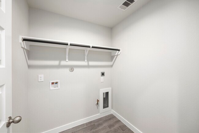 Building Photo - 32407 Hamilton Crest Dr