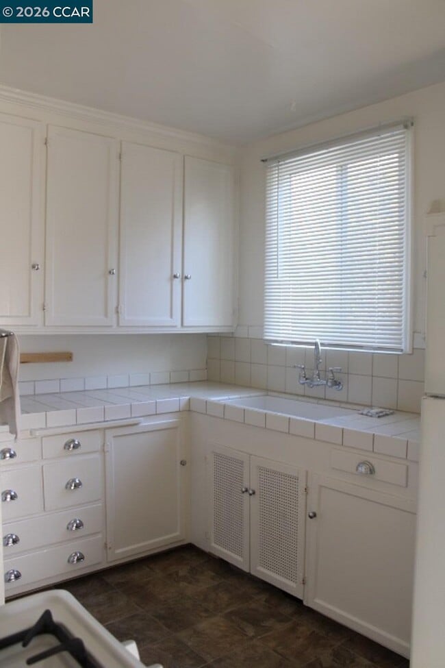 Building Photo - 508 Civic Center St