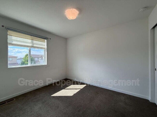 Building Photo - 10808 Salida St