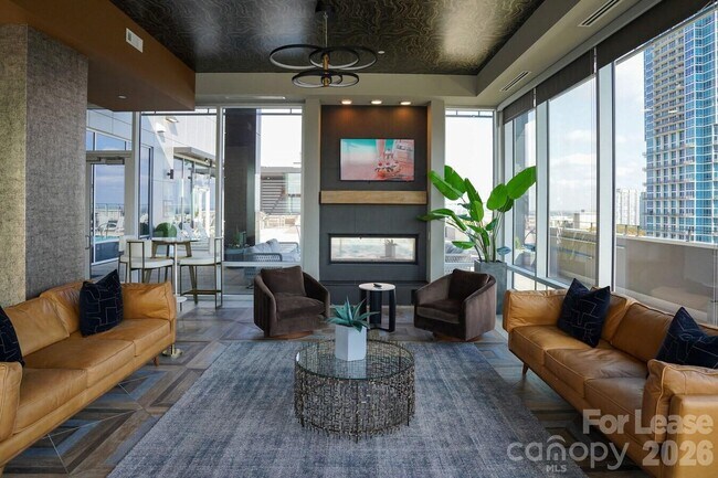 Building Photo - 500 W Trade St