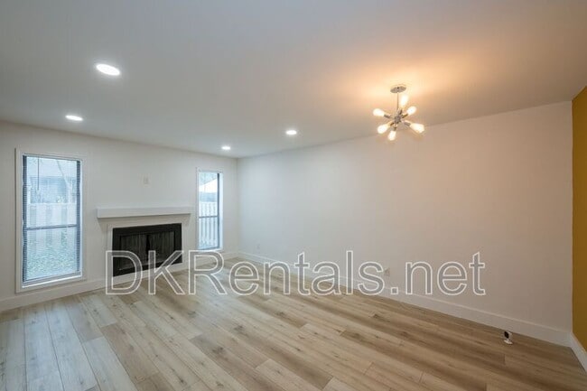 Building Photo - 200 River Mill Cir