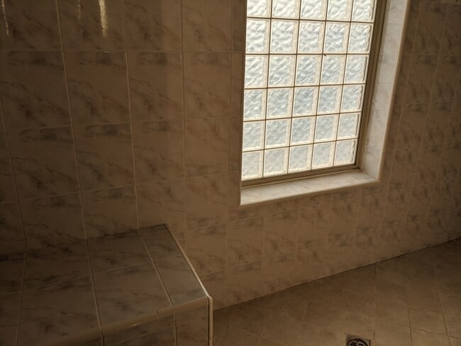 Building Photo - 8638 Rd 30