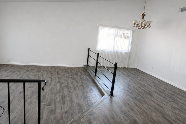 Building Photo - 12553 Foxtail Ln