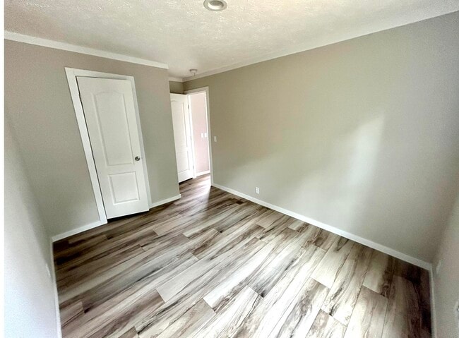 Building Photo - 30 1st St