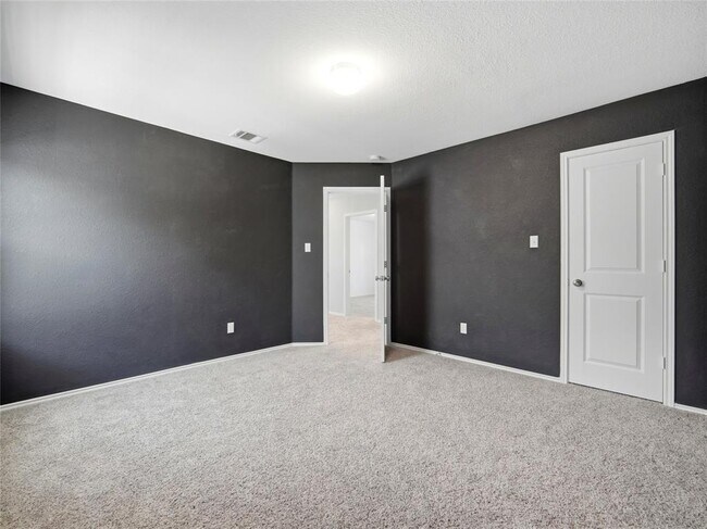 Building Photo - 8014 Purple Aster Pass