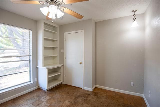 Building Photo - 2906 David Ln