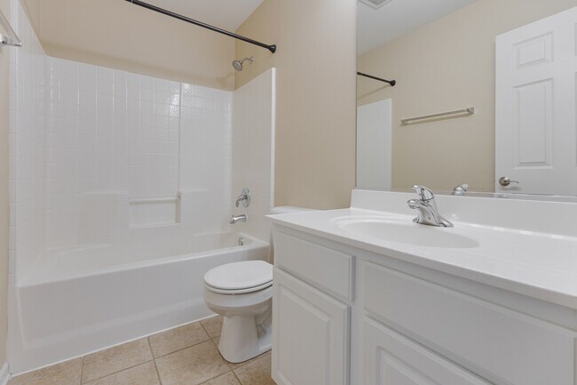 Building Photo - 419 Vaughn Cir