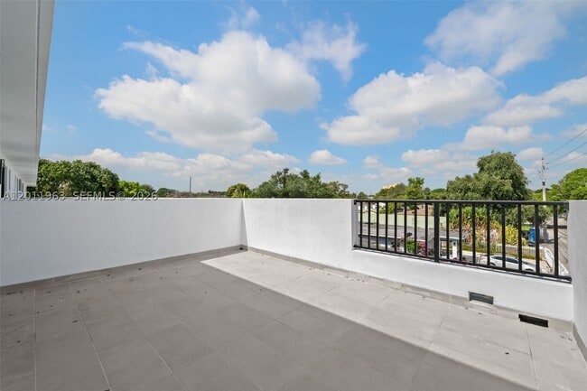Building Photo - 720 NW 55th St
