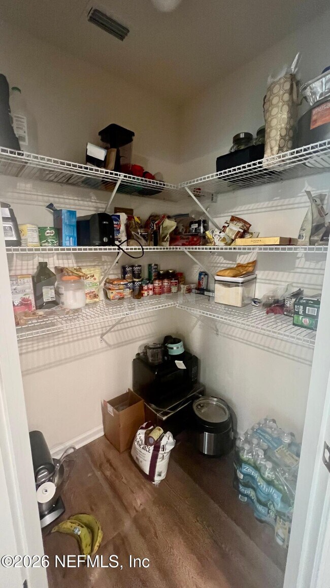 Building Photo - 9196 Bighorn Trl