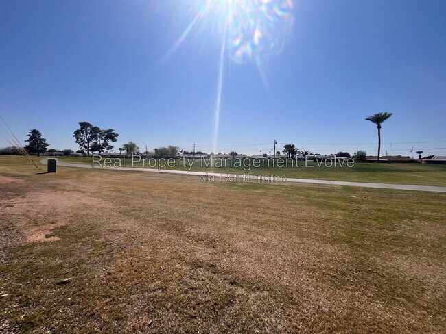 Building Photo - 12076 N Pebble Beach Dr