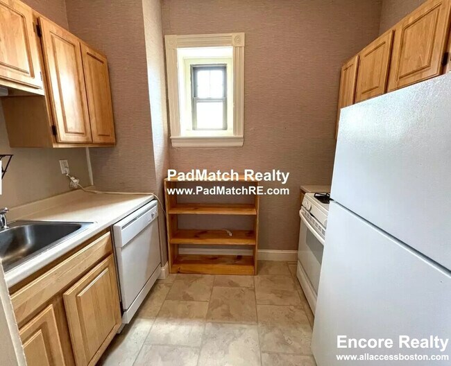 Building Photo - 109 St Paul St