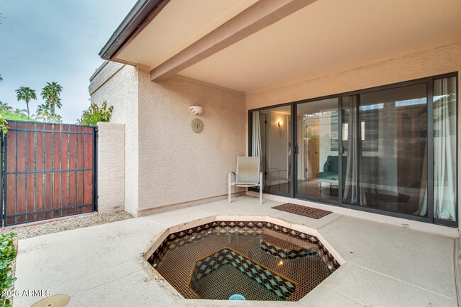 Building Photo - 10675 E Cinnabar Ave