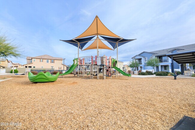 Building Photo - 8149 E Petunia Ave