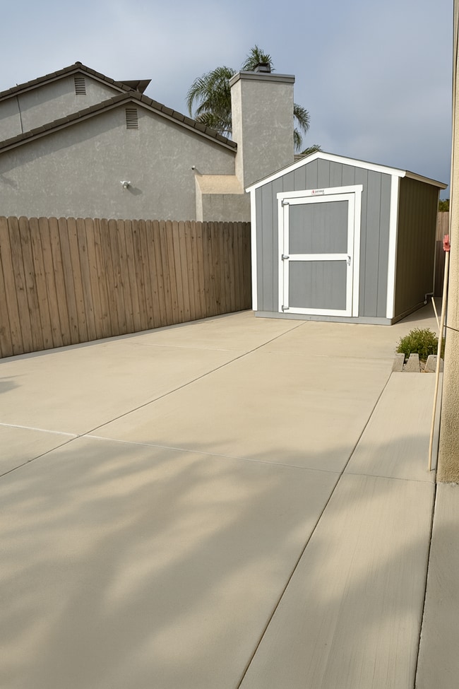 Building Photo - 851 N Hartnell Pl