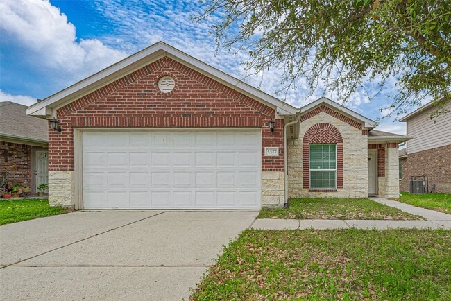 Primary Photo - 3327 Bluebird Park Ln