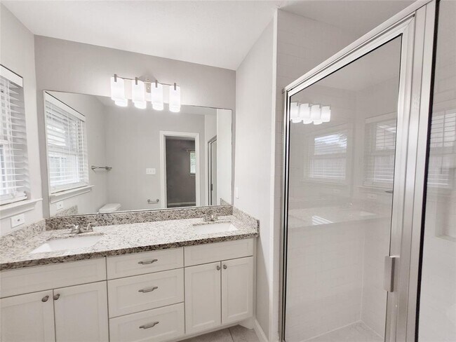 Building Photo - 10506 Chatterton Dr