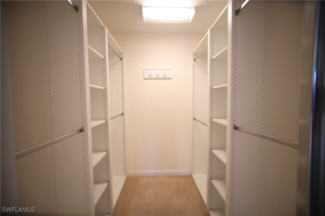 Building Photo - 7558 Rozzini Ln