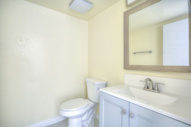 Building Photo - Rowland Unified School District?Welcome to Your Stylish West Covina Retreat!