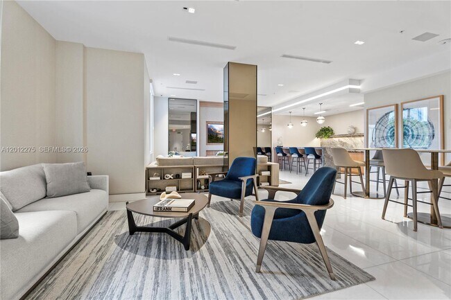 Building Photo - 888 Brickell Key Dr