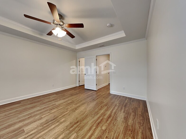 Building Photo - 447 Brookgreen Dr