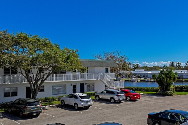 Building Photo - 2800 Indian River Blvd