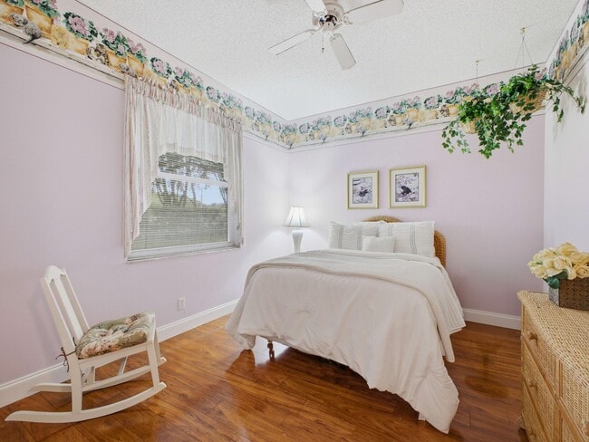 Building Photo - 4378 Danielson Dr