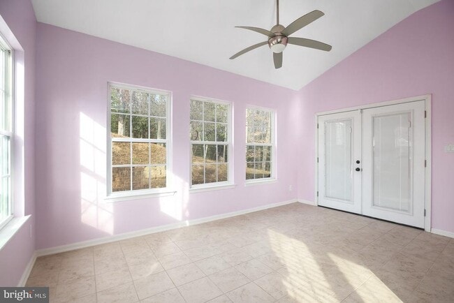 Building Photo - 71 Bismark Dr