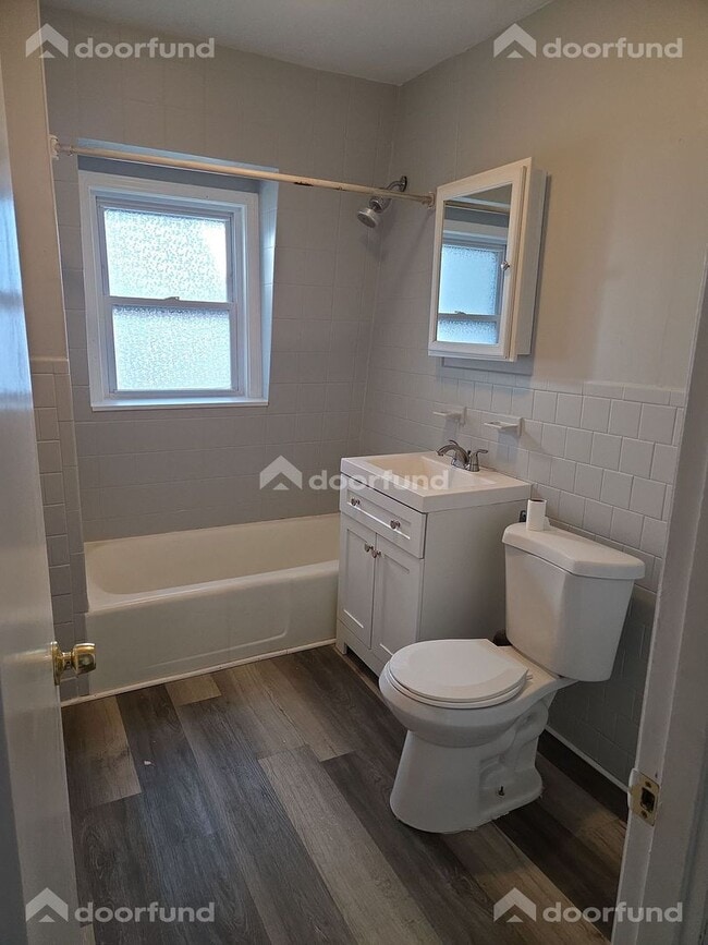 Building Photo - 17 Wachusett St