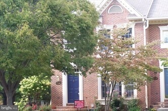 Building Photo - 3912 Maximilian Ct