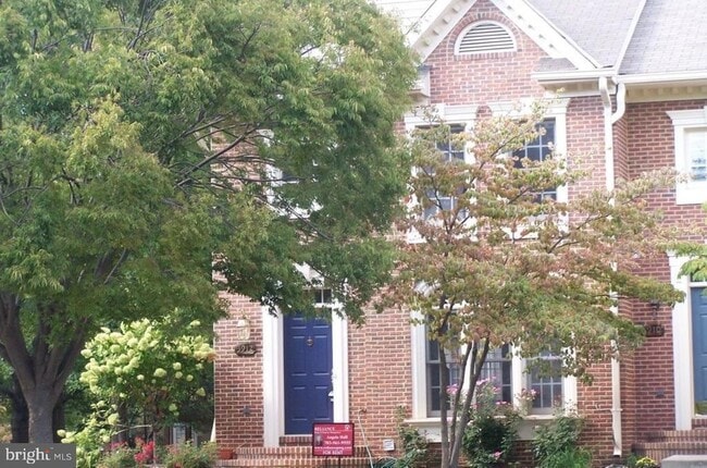 Primary Photo - 3912 Maximilian Ct