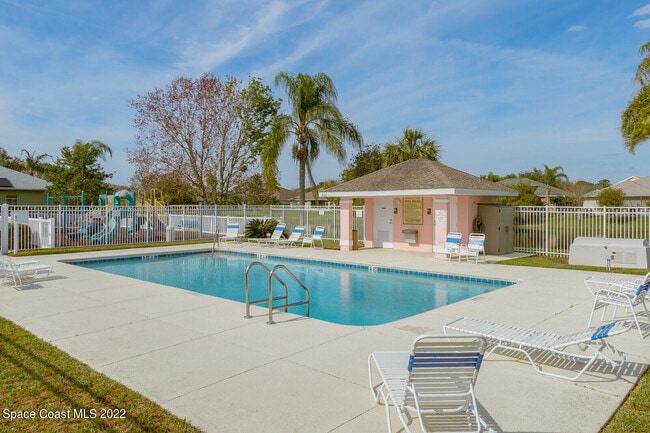 Building Photo - 2585 Summerwind Ct