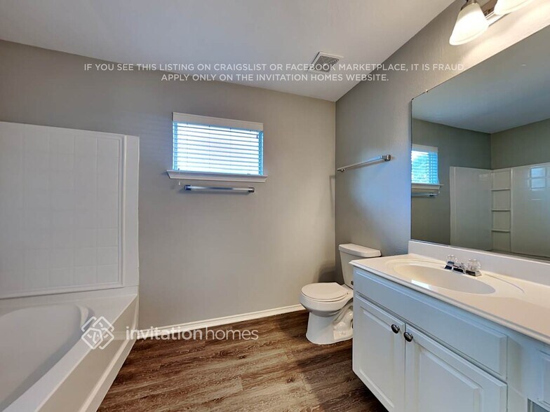 Building Photo - 11616 Bobcat Dr
