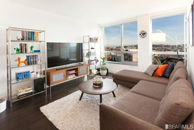 Building Photo - 1 Bed, 1 Bath - Modern Condo @ Linea - Min...