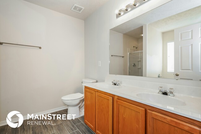 Building Photo - 2846 Meadow Gln