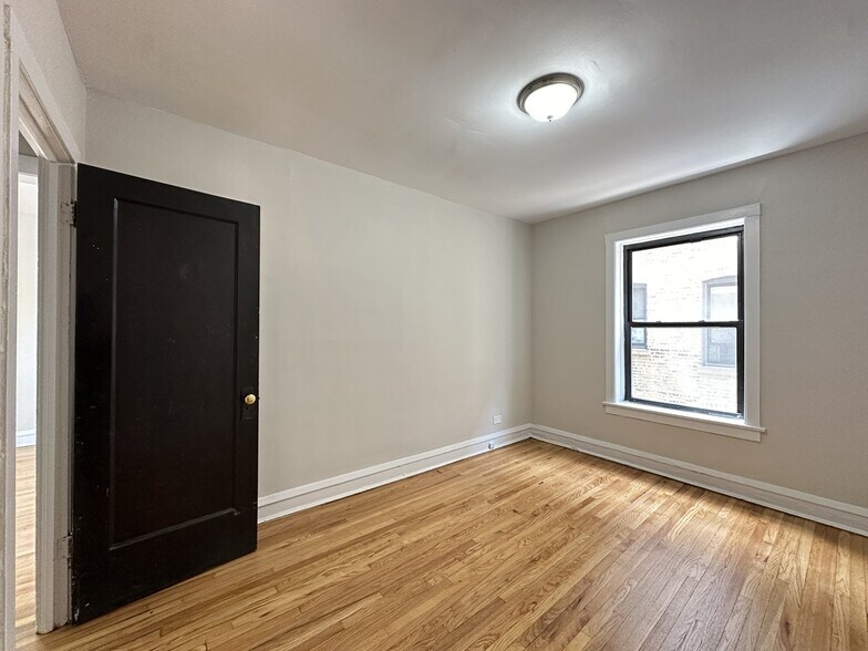 Building Photo - 2700 N Spaulding Ave